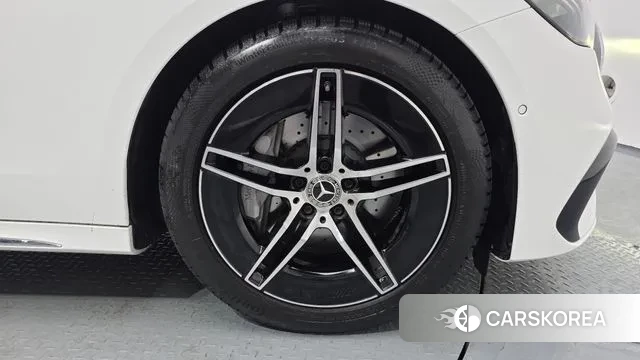 Mercedes-Benz E-Class W214 id 3731194 из Кореи 15