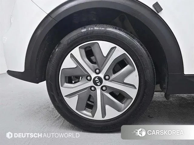 Kia Niro EV id 3687501 из Кореи 15