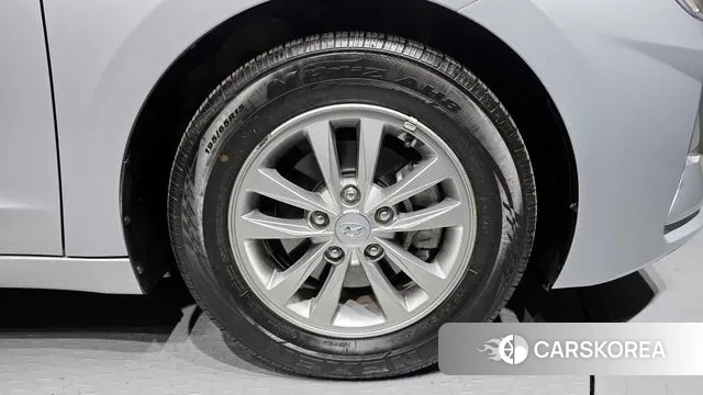 Hyundai The New Avante AD id 3708907 из Кореи 15