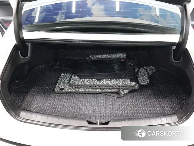 Hyundai Grandeur (GN7) id 3327567 из Кореи 15