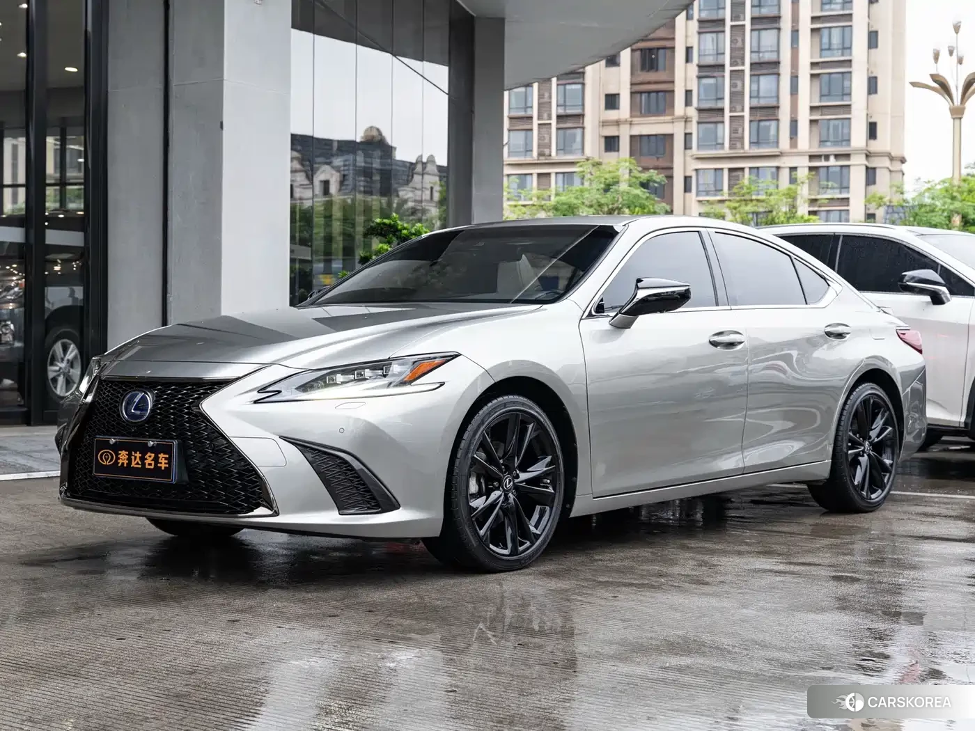 Lexus ES id 4554140 из Китая 16
