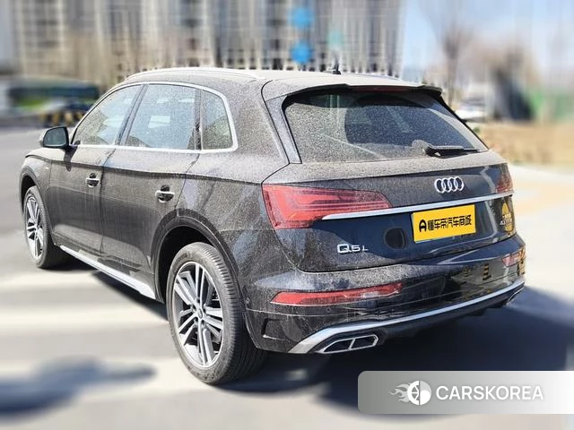 Audi Q5L 2022 Черный из Китая, фото 5