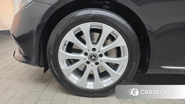 Mercedes-Benz E-Class W213 id 4196920 из Кореи 26