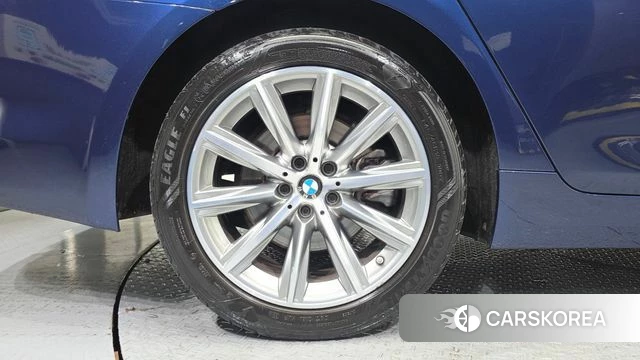 BMW 5 Series (G30) id 4615242 из Кореи 30