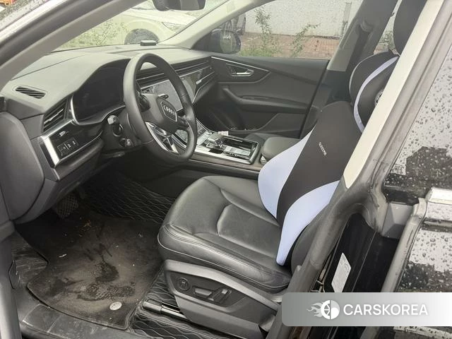 Audi Q8 2022 Черный из Китая, фото 5