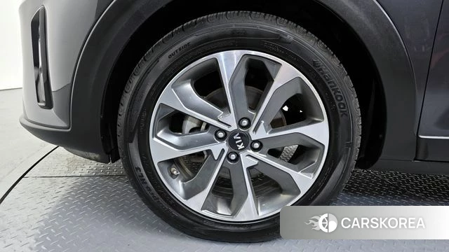 Kia Stonic id 3955630 из Кореи 15