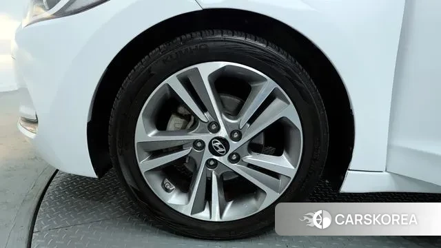 Hyundai Avante AD id 3455161 из Кореи 15