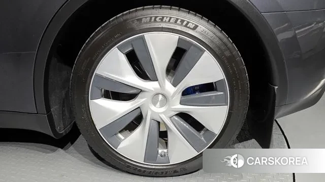 Tesla Model Y id 3758258 из Кореи 15