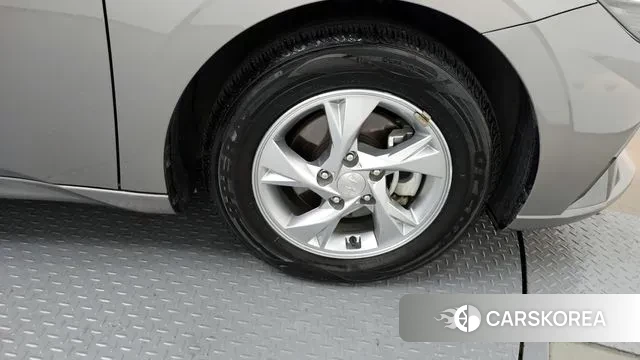 Hyundai Avante (CN7) id 3023919 из Кореи 15