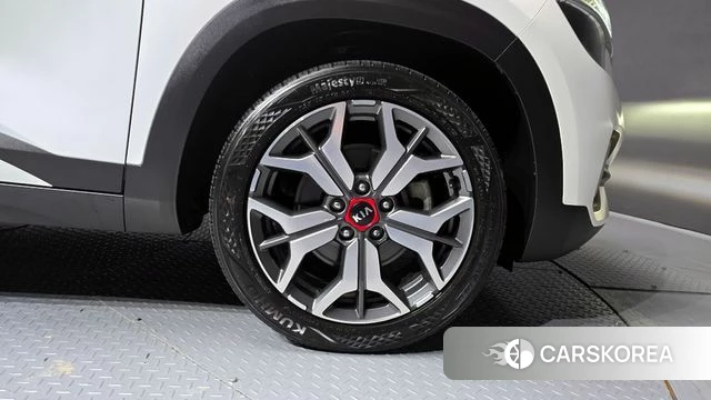 Kia Seltos id 3843124 из Кореи 15