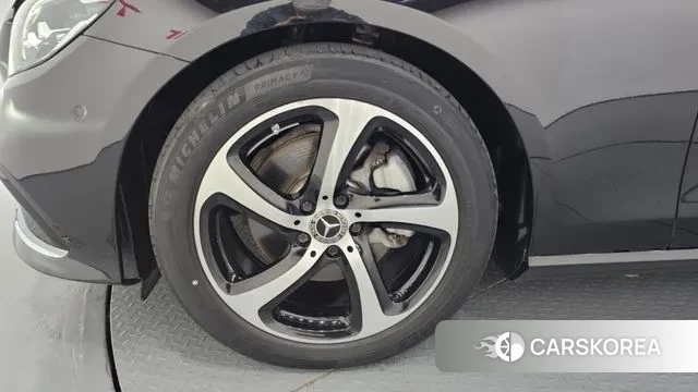 Mercedes-Benz E-Class W213 id 3335359 из Кореи 15