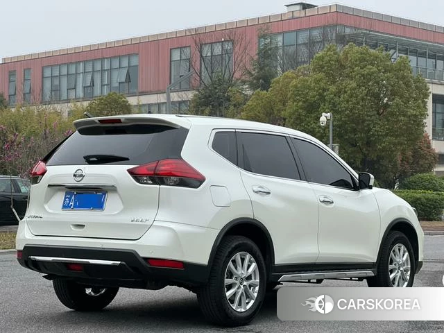 Nissan Qijun id 4209241 из Китая 15