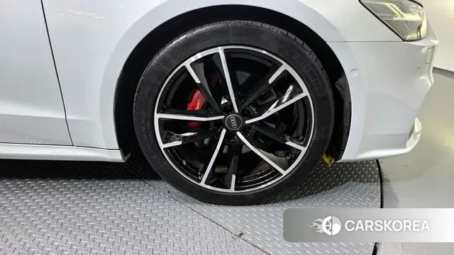 Audi A7 (4K) id 3318640 из Кореи 15