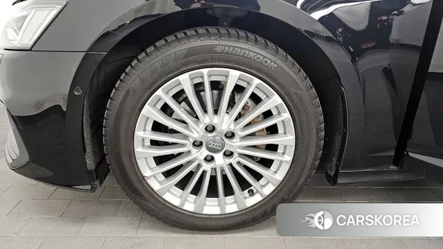 Audi A6 (C8) id 3713387 из Кореи 15