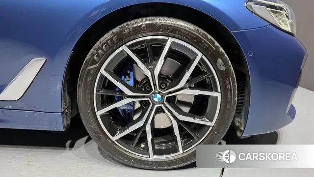 BMW 5 Series (G30) id 3479401 из Кореи 15