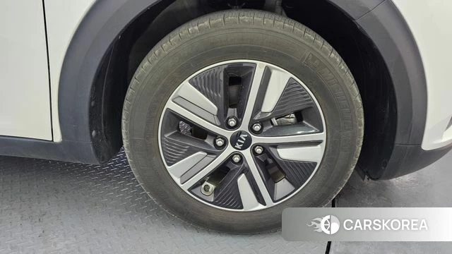 Kia The New Niro id 3936074 из Кореи 15