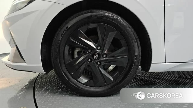 Hyundai Avante Hybrid (CN7) id 4657092 из Кореи 27
