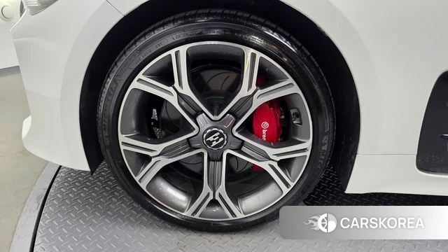 Kia Stinger id 4672692 из Кореи 30