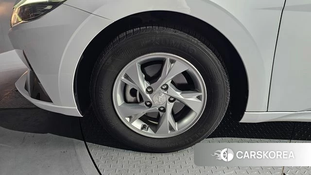 Hyundai Avante (CN7) id 3842463 из Кореи 15