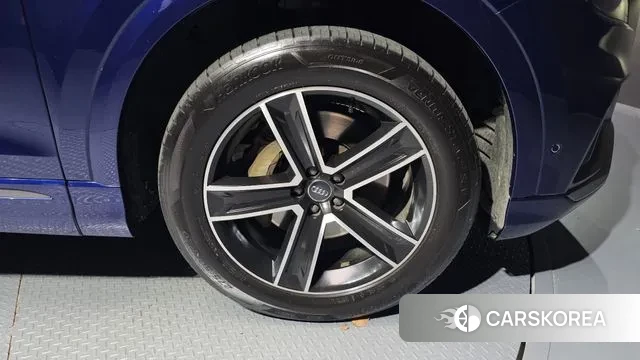 Audi Q8 (4M) id 3401514 из Кореи 15