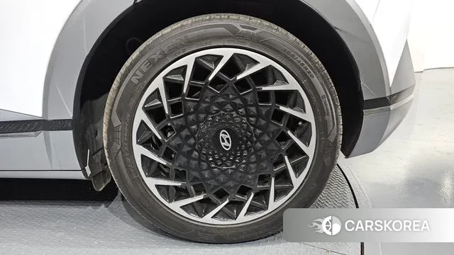 Hyundai Ionic 5 id 3561183 из Кореи 15