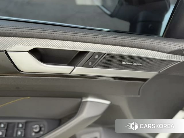 Volkswagen CC id 4255849 из Китая 19