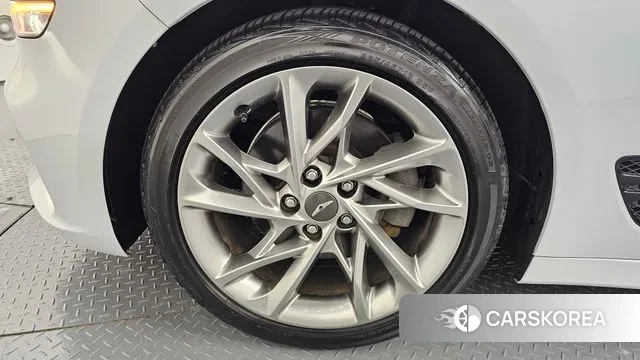 Genesis The New G70 id 3650292 из Кореи 15