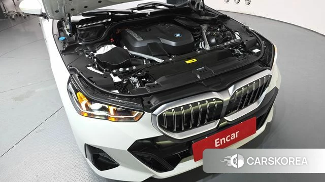 BMW 5 Series (G60) id 4359986 из Кореи 31