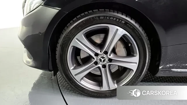 Mercedes-Benz E-Class W213 id 3718294 из Кореи 15