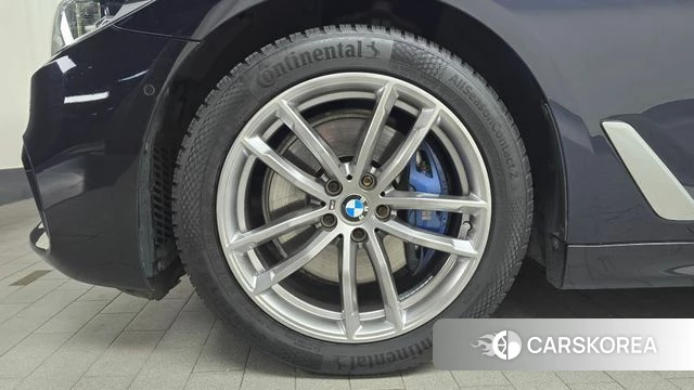 BMW 5 Series (G30) id 3905900 из Кореи 15