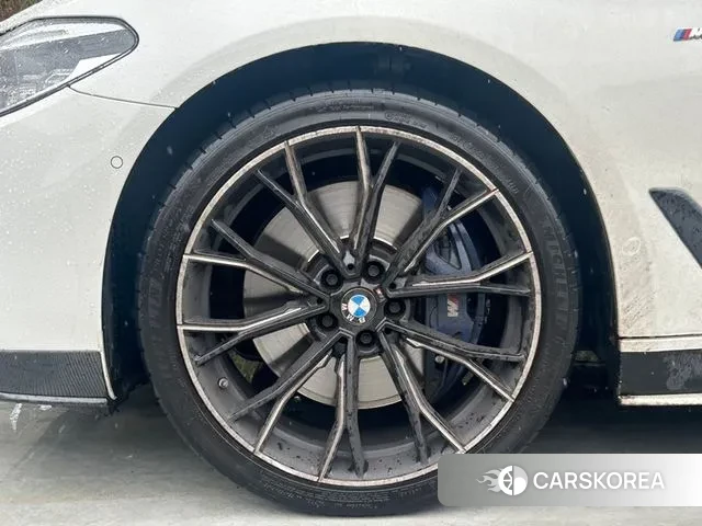 BMW 5 Series (G30) id 3733655 из Кореи 15