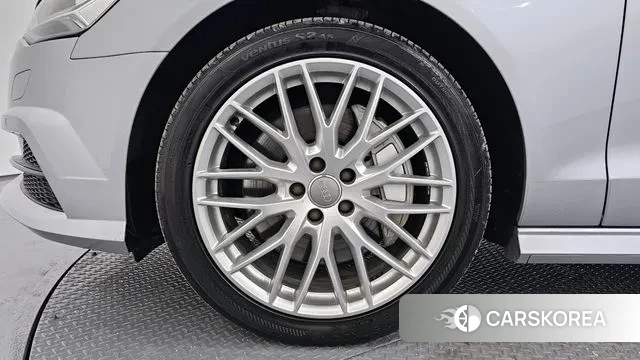 Audi New A6 id 3656630 из Кореи 15