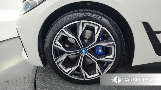 BMW i4 id 4414828 из Кореи 30