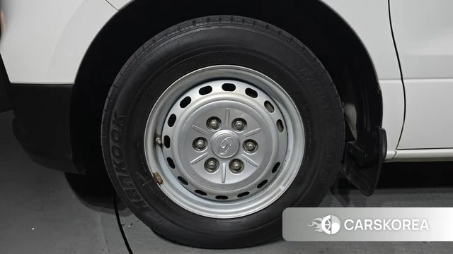 Hyundai The New Grand Starex id 3879776 из Кореи 15