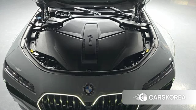 BMW i7 (G70) id 4655808 из Кореи 27