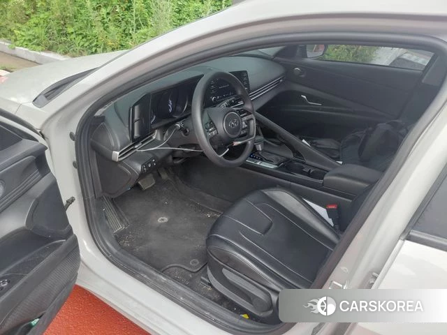 Hyundai Avante Hybrid (CN7) 2022 Серебристо-серый из Кореи, фото 5