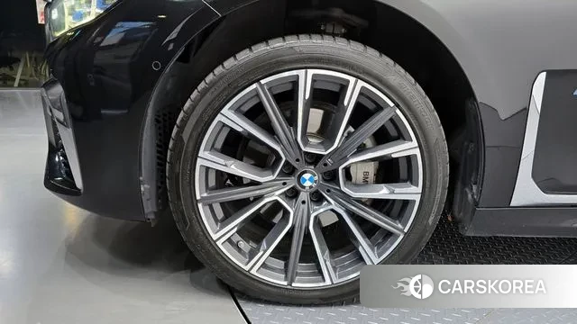 BMW 7 Series (G11) id 3494265 из Кореи 15