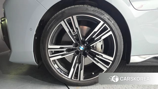 BMW 7 Series (G70) id 4571686 из Кореи 15