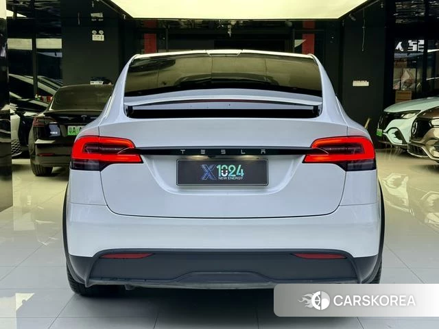 Tesla Model X id 4222209 из Китая 11