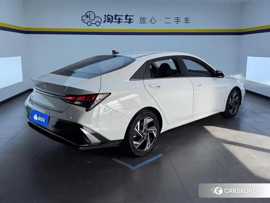 Hyundai Elantra id 4559715 из Китая 11