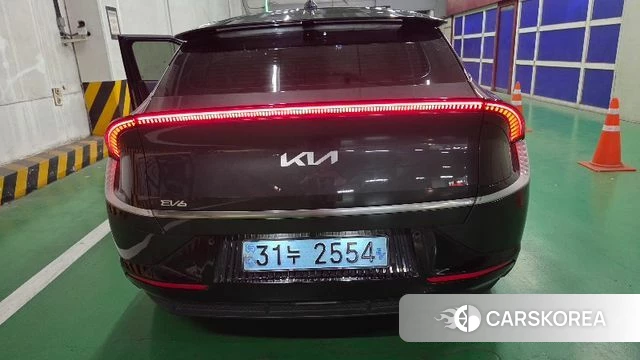 Kia EV6 2022 Серый из Кореи, фото 5