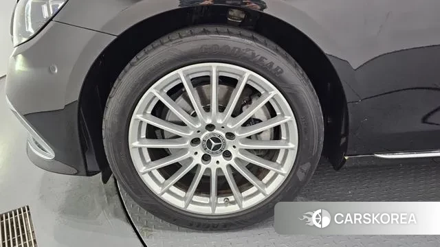 Mercedes-Benz E-Class W213 id 3262485 из Кореи 15