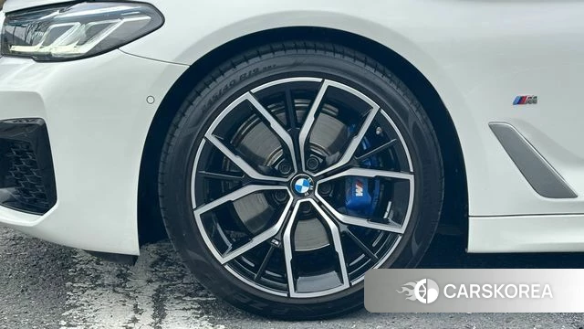 BMW 5 Series (G30) id 3877294 из Кореи 15