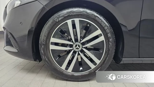 Mercedes-Benz A-Class W177 id 3487606 из Кореи 15