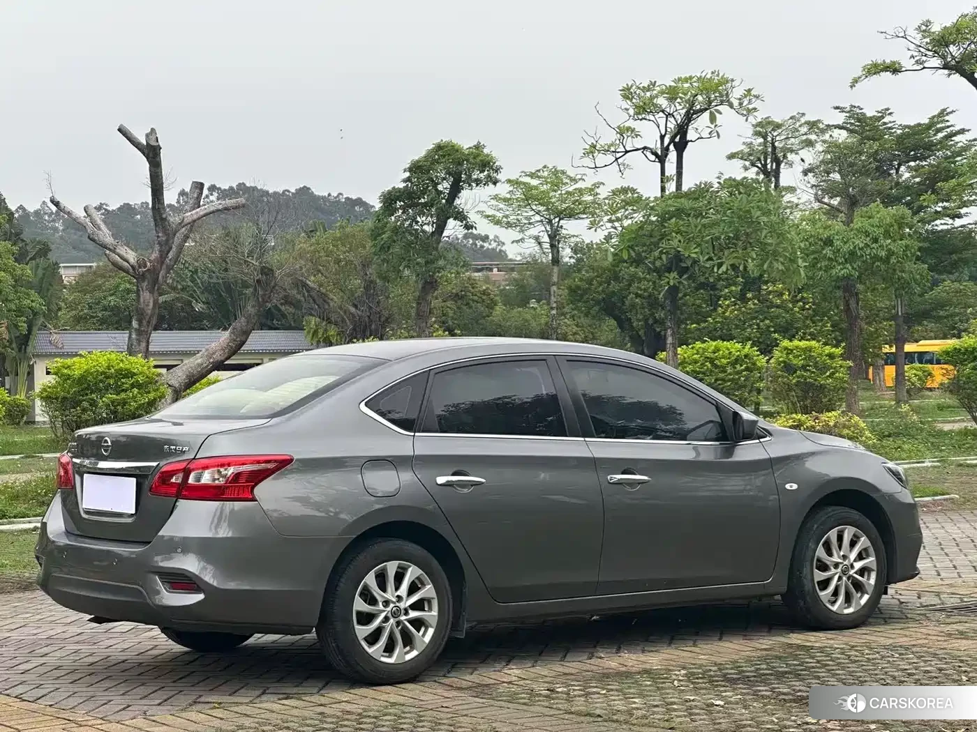 Nissan Sylphy 2022 Silver/gray из Китая, фото 6