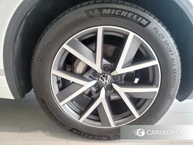 Volkswagen Touareg 3rd generation id 3036854 из Кореи 15