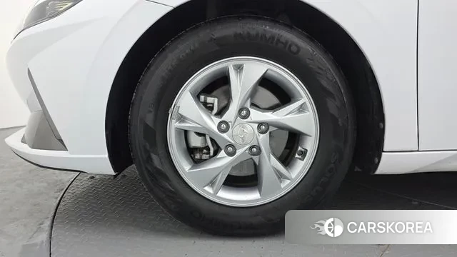 Hyundai Avante (CN7) id 3561598 из Кореи 15