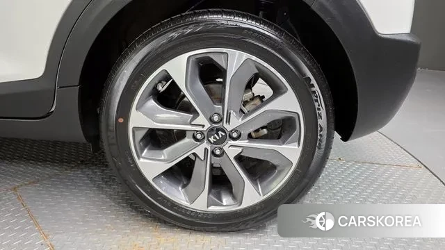 Kia Stonic id 3038814 из Кореи 15