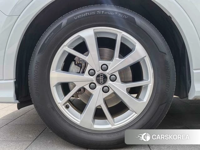 Audi Q3 Sportback id 4261655 из Китая 17