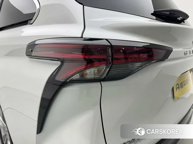 Toyota Saina id 4236631 из Китая 23